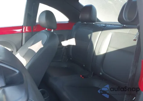 2013 Volkswagen Beetle 2.5L из США, поврежденный, VIN 3VWJP7AT0DM687708